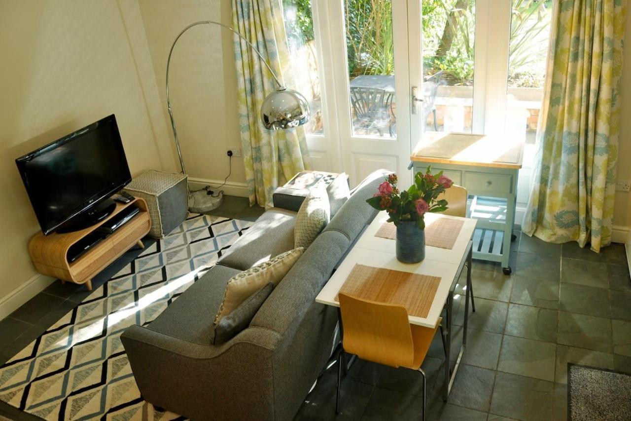 הוילה Immaculate Quiet Coach House In Garden ברמינגהאם מראה חיצוני תמונה